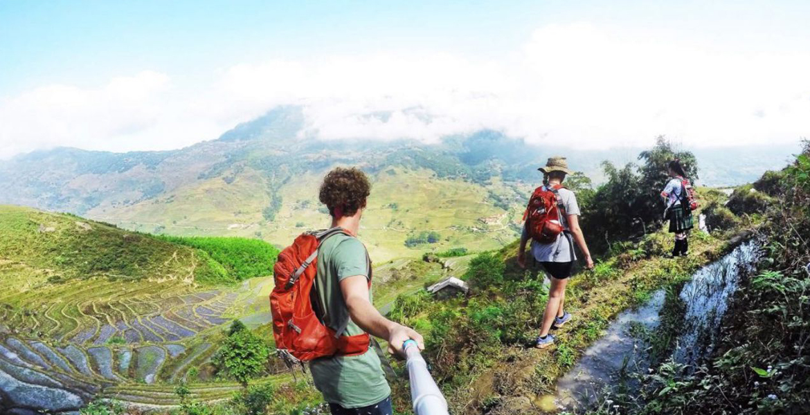 Sapa Trekking Tour with Bus